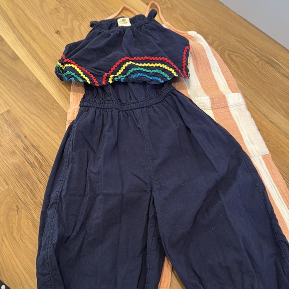 Size 4T bundle - Picture 8 of 10